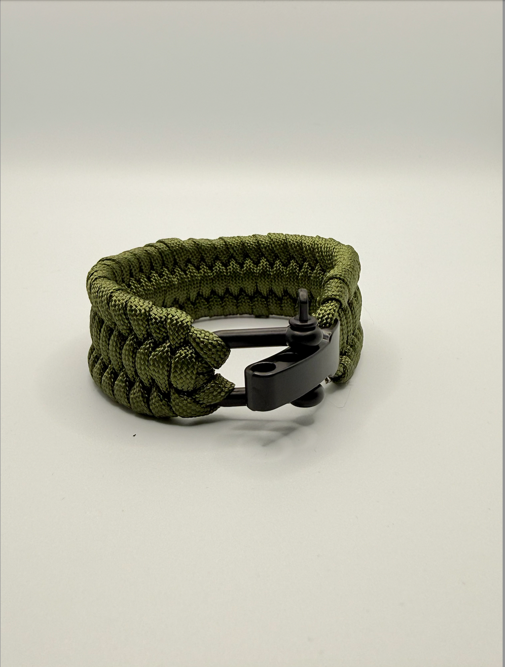 Men’s Tactical Paracord Bracelet with Matte Black Steel Shackle Clasp - Navy, Black, Army Green
